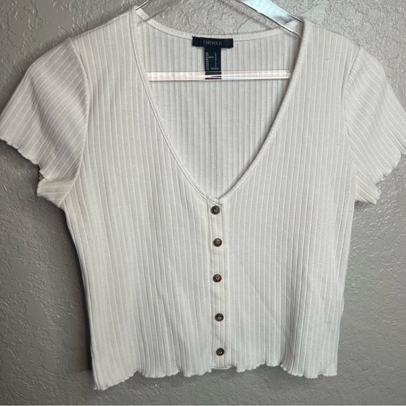 Forever 21 White Button-Down Crop Top W/ Ruffle Hem - Picture 5 of 5